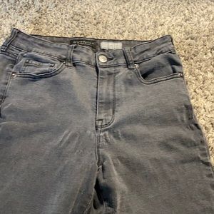 gray aeropostale jeans with holes in knees